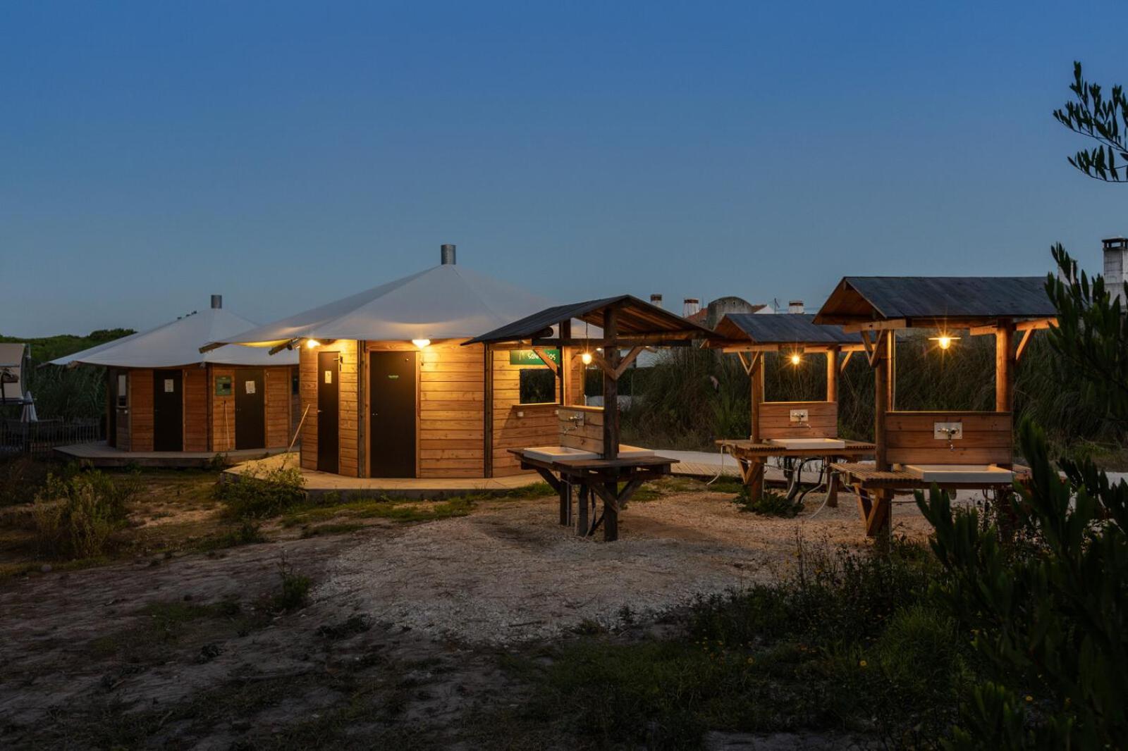Huttopia Lagoa De Obidos Casal do Narcizo Extérieur photo